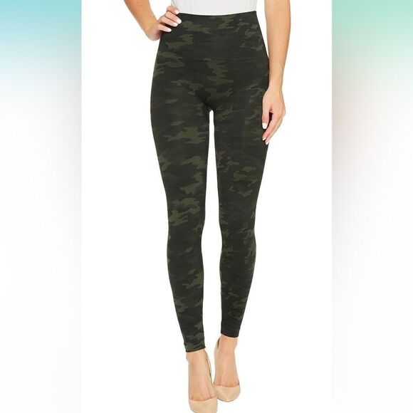 NWT- SPANX- Seamless Leggings for Women Tummy Control- Green Camo- Size XS - Picture 2 of 10